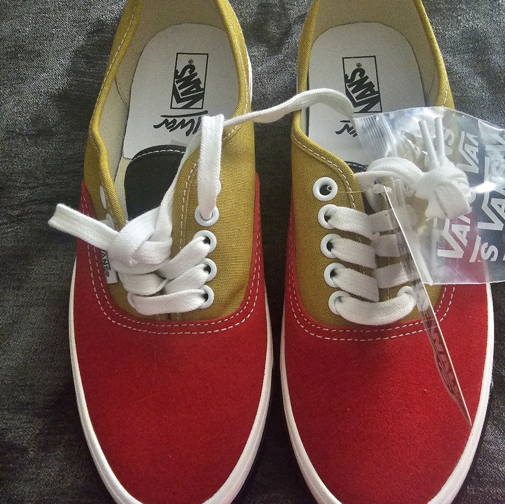Vans - Picture 4 of 4